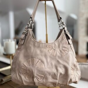 Vintage Coach Taupe Leather Shoulder Bag 2010 | Style 16129